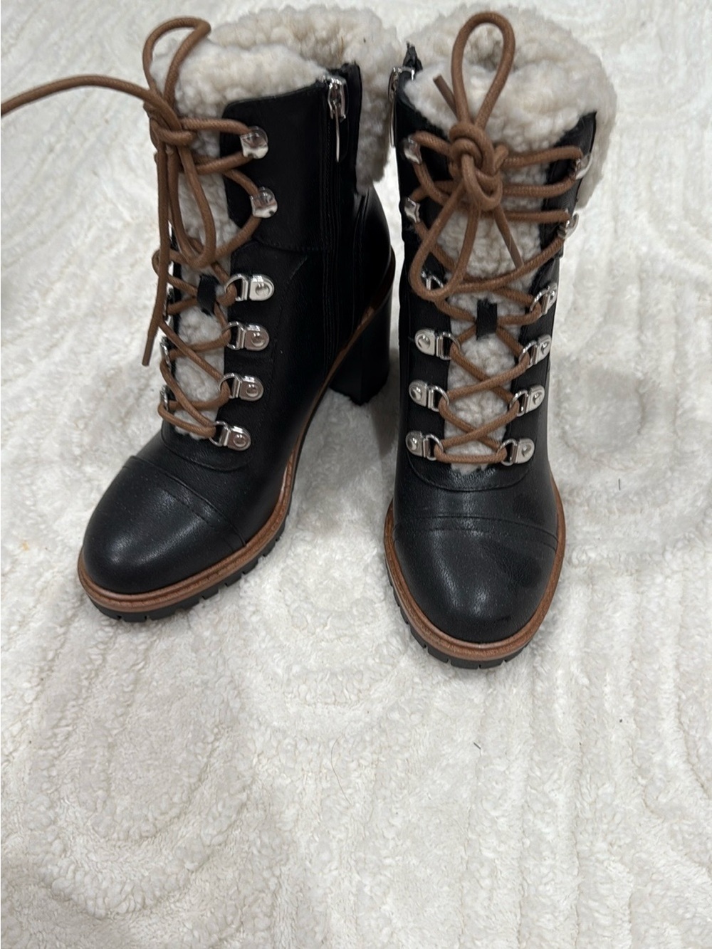 Women’s Black Faux-Shearling Lace-Up Block Heel Boots - Picture 2 of 3
